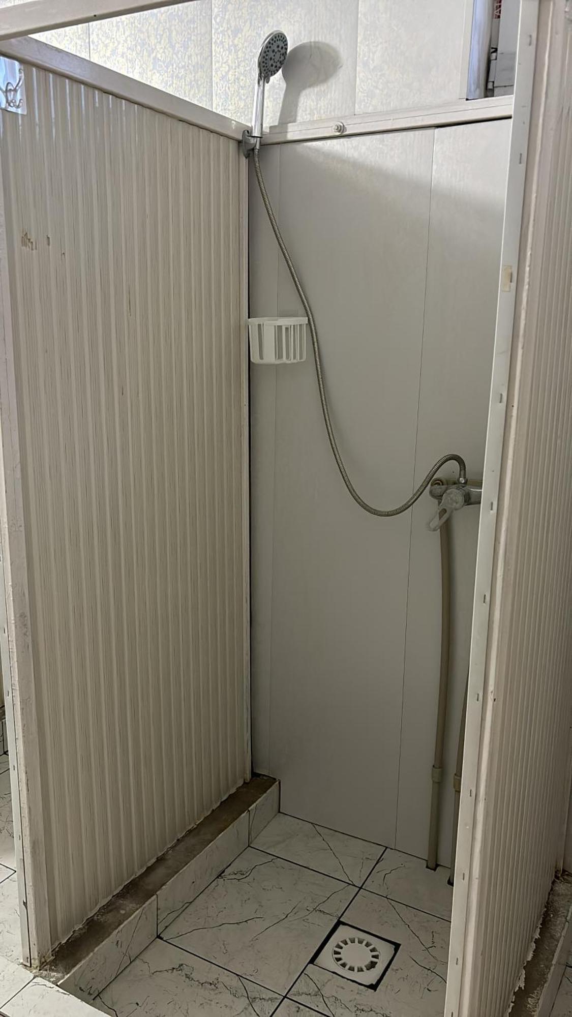 Hostel,Halal Хостел,Халал Tokmok Екстериор снимка